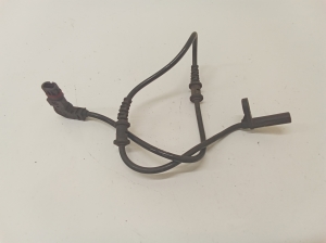 Mercedes Benz C-Class 203 (2000–2007) ABS-Sensor vorne A2035400417 - 3