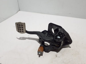 RENAULT Scenic E-Tech I (2024–2026) Piduripedaal 465015776R - 3