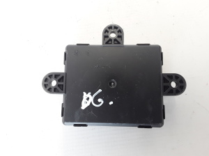 VOLVO V60 (2010–2018) Rear side door control unit 31343873 - 3