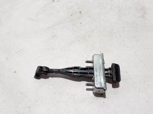 RENAULT Scenic E-Tech I (2024–2026) Rear side door opening limiter 824306717R - 2