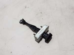  Rear side door opening limiter  - 824306717R 