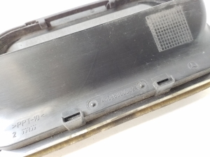 Infiniti Q30 (2015–2018) Rear fender vent grille A1698300342 - 2