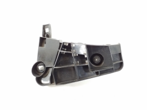 Rear bumper bracket - 852445DA0A