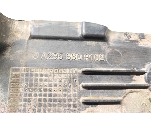 Mercedes Benz EQE V295 (2022–2026) Põhjakaitse A2956809102 - 2
