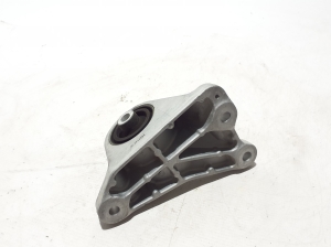 RENAULT Scenic E-Tech I (2024–2026) Engine mount 112205MZ0A - 3