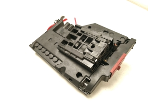 Mercedes Benz C-Class 204 (2007–2014) Pluskabel-Klemme A2075401850 - 2