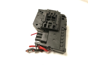 Mercedes Benz C-Class 204 (2007–2014) Pluskabel-Klemme A2075401850 - 3