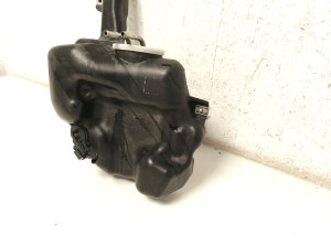 Mercedes Benz C-Class 204 (2007–2014) Front washer fluid reservoir A2048602060 - 5