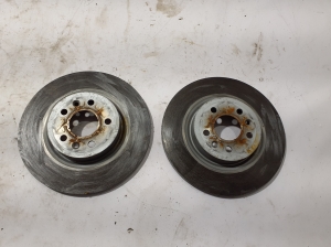   Rear brake disc  - 440A03906R 