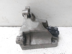 Kia Sportage (2016–2021) Getriebehalter 26610 - 2