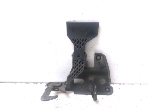 AUDI A4 B7 (2004–2008) Hood latch 8E0823480F - 4