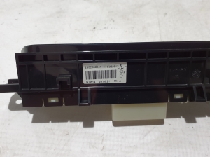 Dacia Sandero III (2021–2026) Hazard light switch 283E85684R - 2