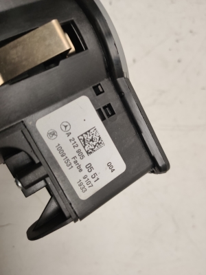 Mercedes Benz E-Class W207 (2009–2017) Headlight switch A2129050551 - 2