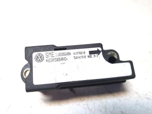 Volkswagen Passat B5 (1997–2005) Airbagsensor IJ0909606N