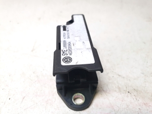 Volkswagen Passat B5 (1997–2005) Airbagsensor IJ0909606N - 3