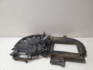 AUDI A4 B7 (2004–2008) Kühlerlüfter und seine Teile 8E0959501T - 2