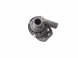 Infiniti Q30 (2015–2018) Auxiliary water pump A2118350028 - 2
