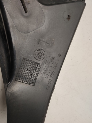 Mercedes Benz E-Class W207 (2009–2017) Trunk lid hinge trim A2076930533 - 2