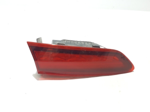 Tail light on trunk lid - 57A945307