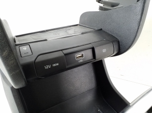 Kia Niro (2016–2022) Salons un tā detaļas - 6