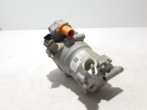 VOLVO C 40 I (2022–2026) A/C compressor 32275989 - 4
