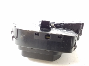 Infiniti Q30 (2015–2018) Front seat control switch A2469050351 - 2
