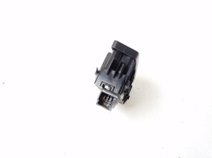 Infiniti Q30 (2015–2018) Door lock/unlock switch A2049058502 - 3