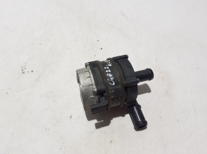 VOLVO C 40 I (2022–2026) Auxiliary water pump 32135208 - 3