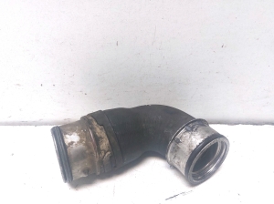 Volkswagen Jetta (2005–2011) Intercooler hose 1T0145790B - 5