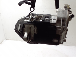 VOLVO C 40 I (2022–2026) Motor E400V2 - 4