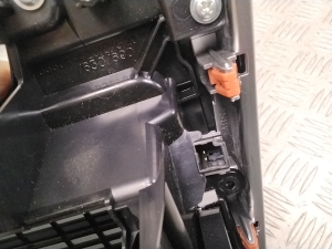 TOYOTA bZ4X I (2022–2026) Käigukangi viimistlus 5880442510 - 4