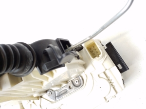 Infiniti Q30 (2015–2018) Front door lock 805015DM1B - 3