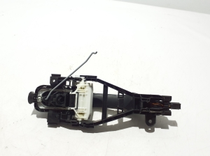 VOLVO C 40 I (2022–2026) Front door external opening handle and its details - 3