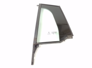   Rear door quarter glass  - 822215DA0A 