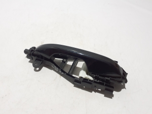 VOLVO C 40 I (2022–2026) Front door external opening handle and its details - 2