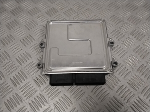 Peugeot 2008 (2013–2026) Engine control unit 9818160080 - 3