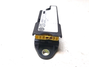 Volkswagen Passat B5 (1997–2005) Airbagsensor IJ0909606N - 2