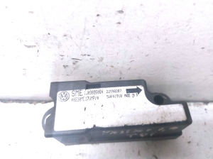 Volkswagen Passat B5 (1997–2005) Airbagsensor IJ0909606N