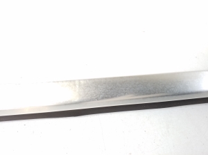Infiniti Q30 (2015–2018) Rear side door outer window molding 828215DA0A - 2