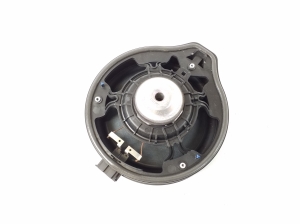 Infiniti Q30 (2015–2018) Speaker A2468200100 - 4