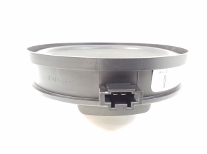 Infiniti Q30 (2015–2018) Speaker A2468200100 - 4