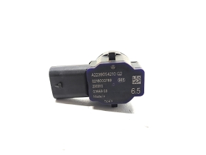 Mercedes Benz EQE V295 (2022–2026) Rear parking sensor A2239054210 - 2