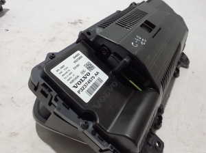 VOLVO C 40 I (2022–2026) Instrument cluster 32374575 - 2