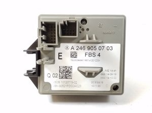 Infiniti Q30 (2015–2018) Ignition switch A2469050703 - 2