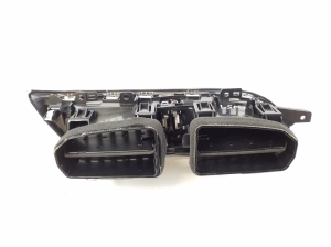 Infiniti Q30 (2015–2018) Dashboard air vent grilles 687505DA0A - 2