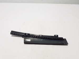 VOLVO C 40 I (2022–2026) Windshield pillar outer molding 32368587 - 2