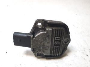 AUDI A4 B7 (2004–2008) Ölstandssensor 6PR00807905 - 3
