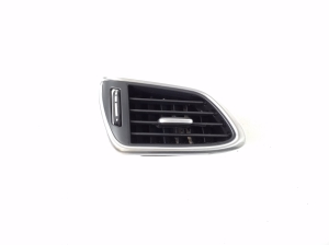   Dashboard air vent grilles  - 687615DA0A 