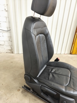 AUDI A6 C7 (2011–2018) Front seat and its parts - 3