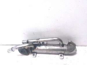 AUDI A4 B7 (2004–2008) AGR-Ventilkühler 0381315135 - 2